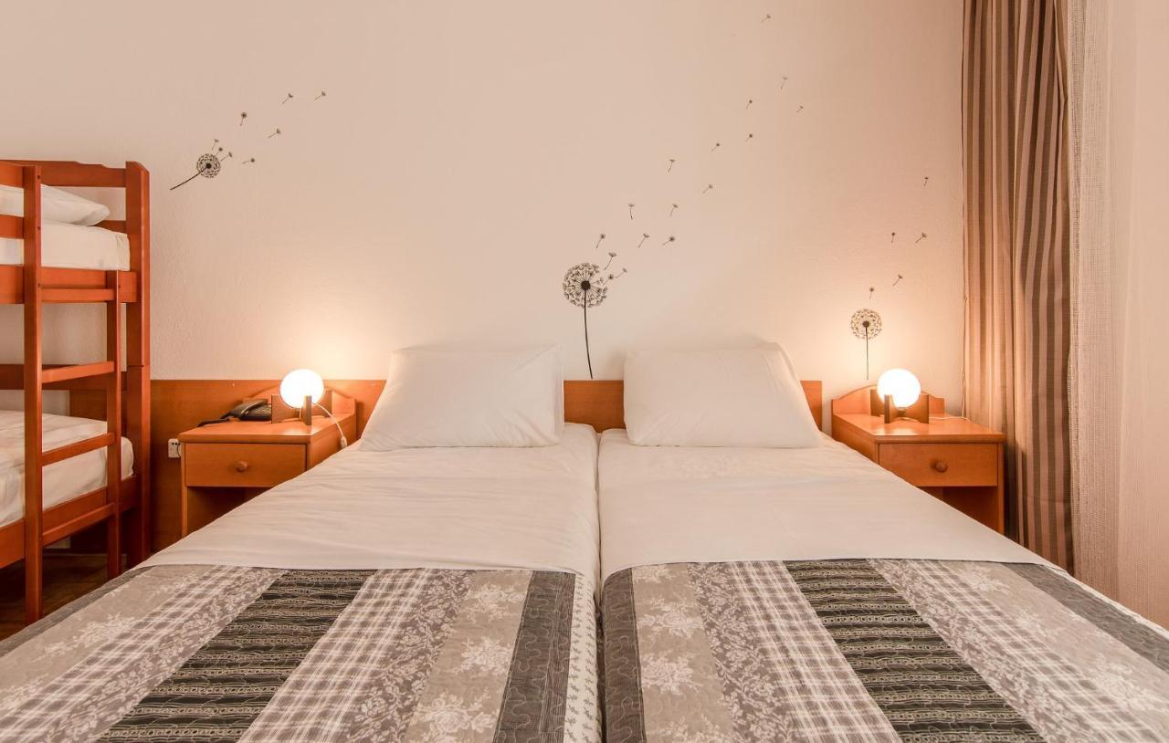 Hotel Barba Starigrad Paklenica Exteriör bild