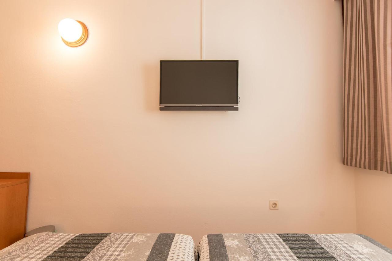 Hotel Barba Starigrad Paklenica Exteriör bild