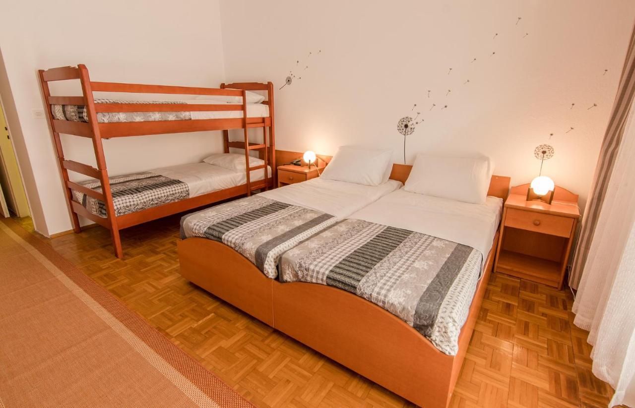 Hotel Barba Starigrad Paklenica Exteriör bild